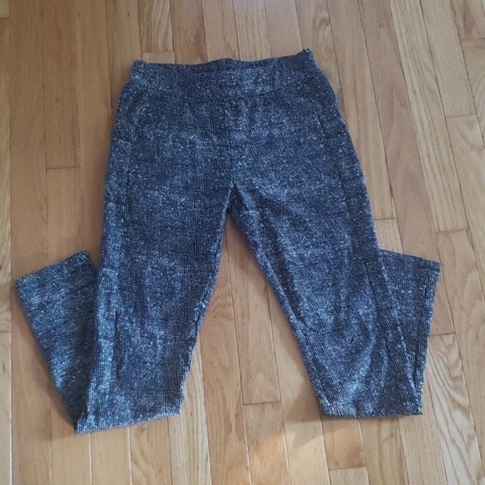 NWOT Bar 111 Woman Pants Skinny Slim Fit Ankle SZ M Black and White